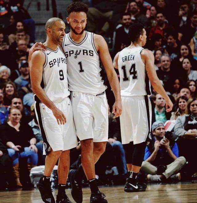 与河牌合计 与河牌合计